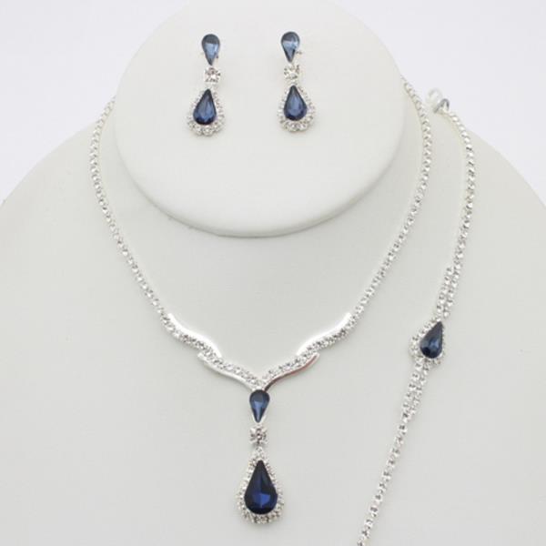 CRYSTAL TEARDROP PENDANT NECKLACE EARRINGS SET