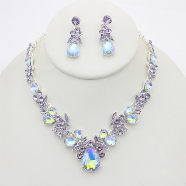 CRYSTAL STATEMENT NECKLACE EARRINGS SET