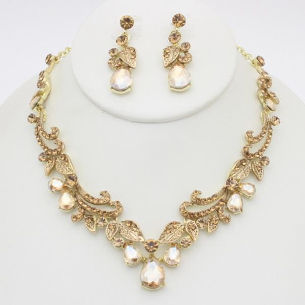 CRYSTAL FLORAL NECKLACE EARRING SET