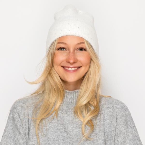 RHINESTONE STUDDED KNIT BEANIE HAT