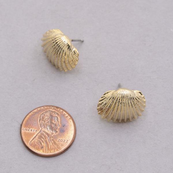 SODAJO SEASHELL STUD GOLD DIPPED EARRING