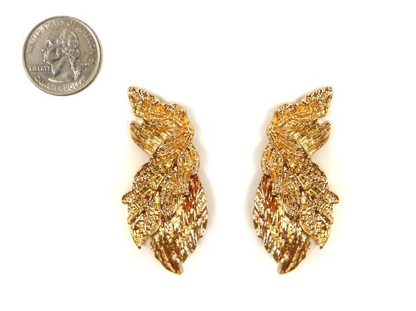 TEXTURED LEAF METAL EARRING