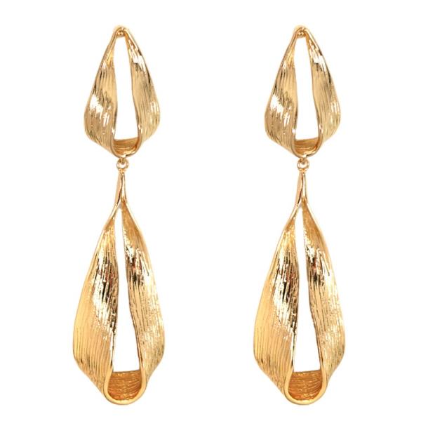 LINED BENT TEARDROP DANGLE EARRING