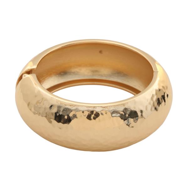 HAMMERED METAL BANGLE HINGED BRACELET