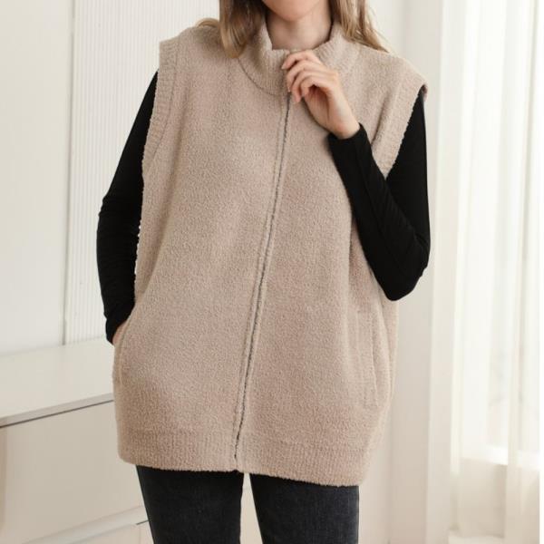 SOLID OVERSIZED ZIPPER SWEATER VEST W POCKETS