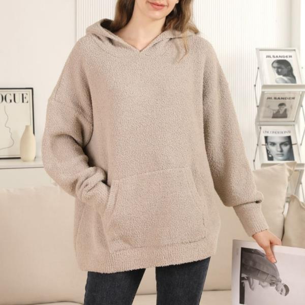 SOLID COLOR HOODED SWEATER W/ POCKET