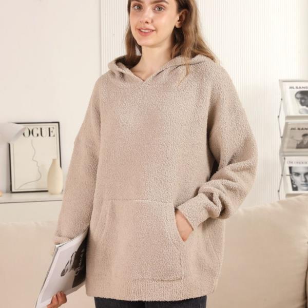 SOLID COLOR HOODED SWEATER W/ POCKET