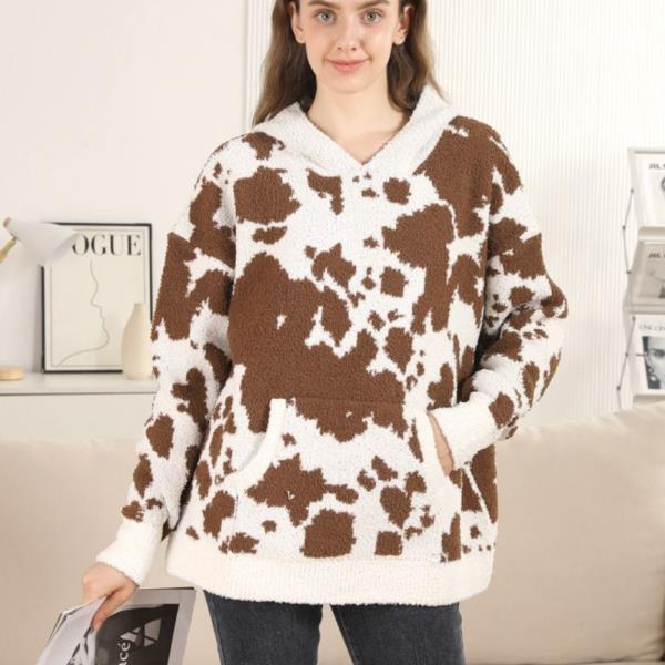 COW HOODED SWEATER W/ POCKET