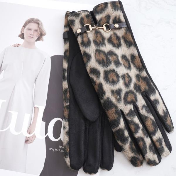 LEOPARD PATTERN BUCKLE ACCENT GLOVES