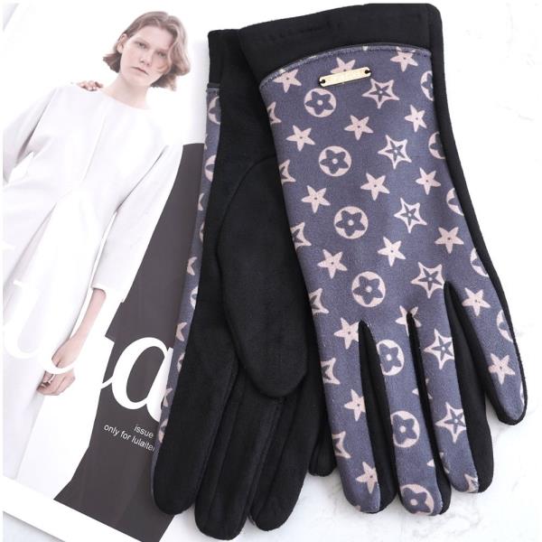 STAR PATTERN WINTER GLOVES