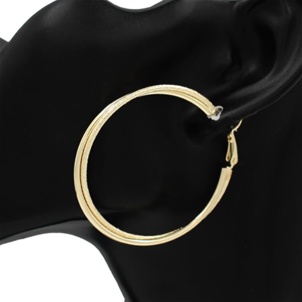 LAYERED METAL HOOP EARRING