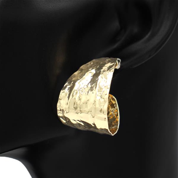 BENT TEXTURED METAL POST EARRING