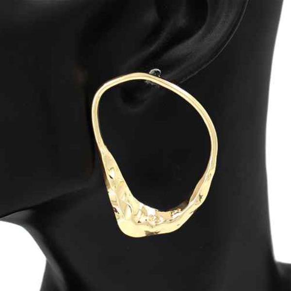 CHUNKY OVAL TEXTURES DROP EARRING