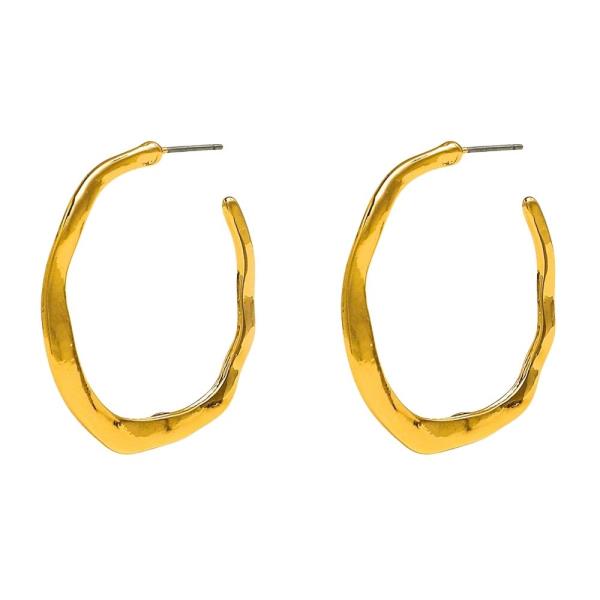 METAL HOOP EARRINGS
