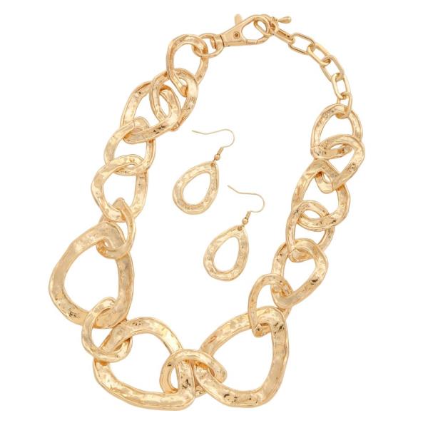 METAL LINK NECKLACE