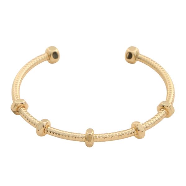 METAL CUFF BRACELET