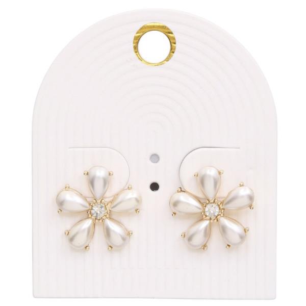 PEARL FLOWER EARRING