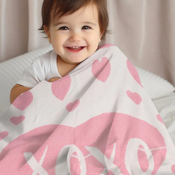 CHILDREN`S REVERSIBLE THROW BLANKET