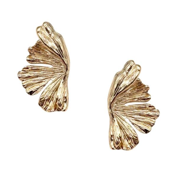 TEXTURED METAL FLOWER STUD EARRING