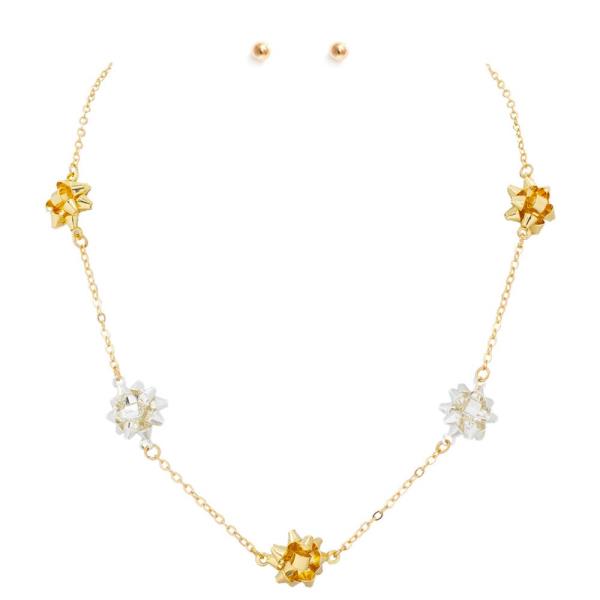 GIFT BOW STATION METAL NECKLACE