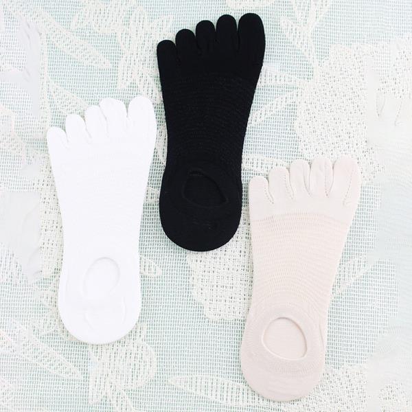 SOLID COLOR TOE YOGA SOCKS – BAREFOOT FEEL WITH FULL COVERAGE