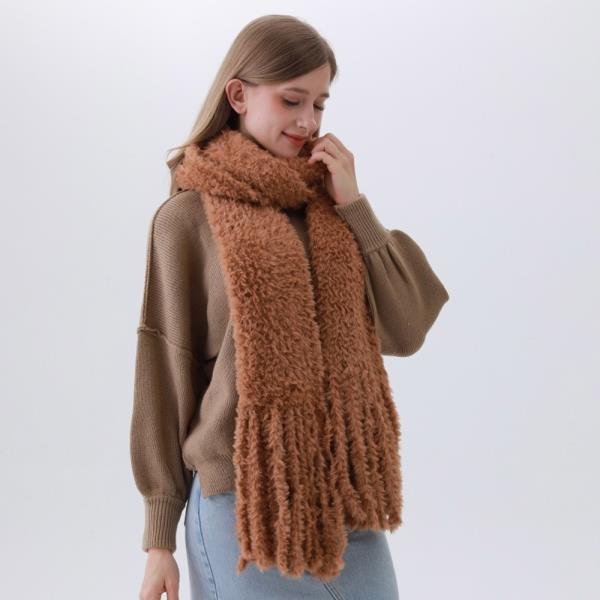 BOUCLE KNIT SCARF – PLUSH FRINGE & COZY STYLE