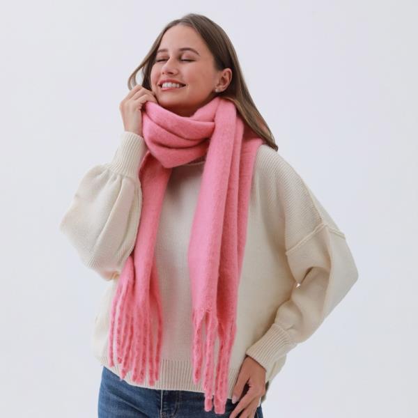 COZY KNIT SCARF - SOLID COLOR WITH TASSEL TRIM