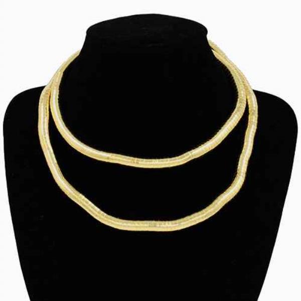 WAVY METAL LAYERED NECKLACE