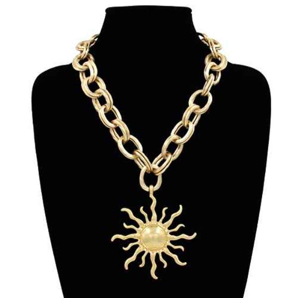 SUN PENDANT OVAL LINK METAL NECKLACE