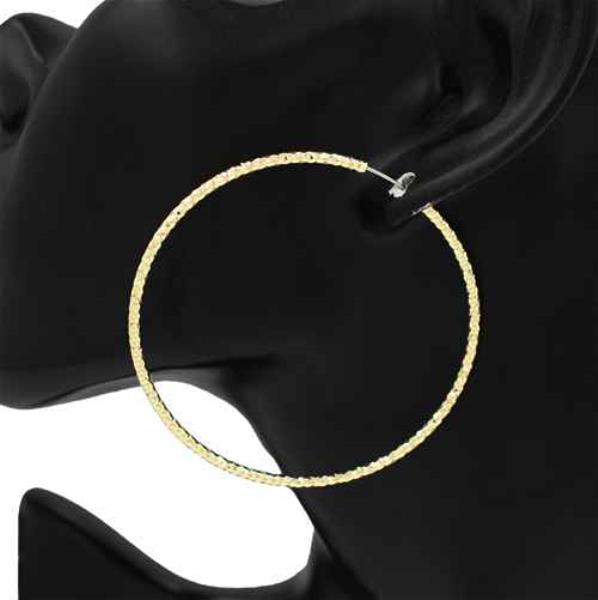 TEXTURED METAL HOOP EARRING