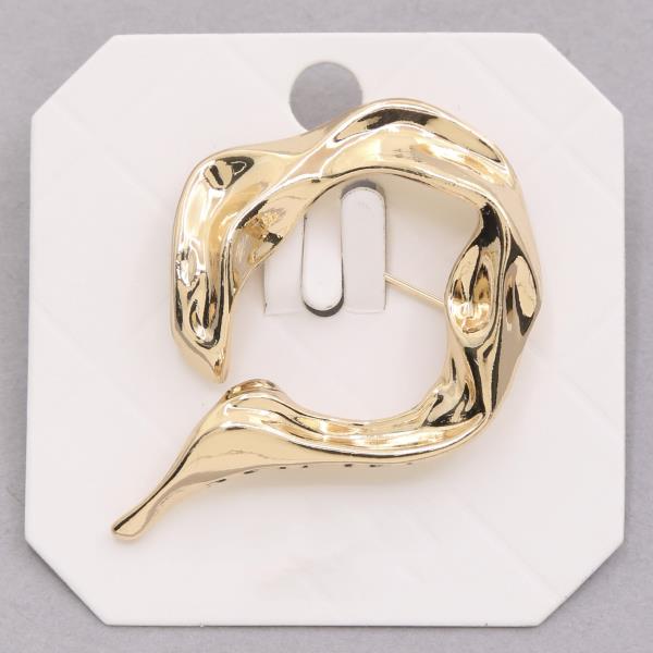 METAL BROOCH