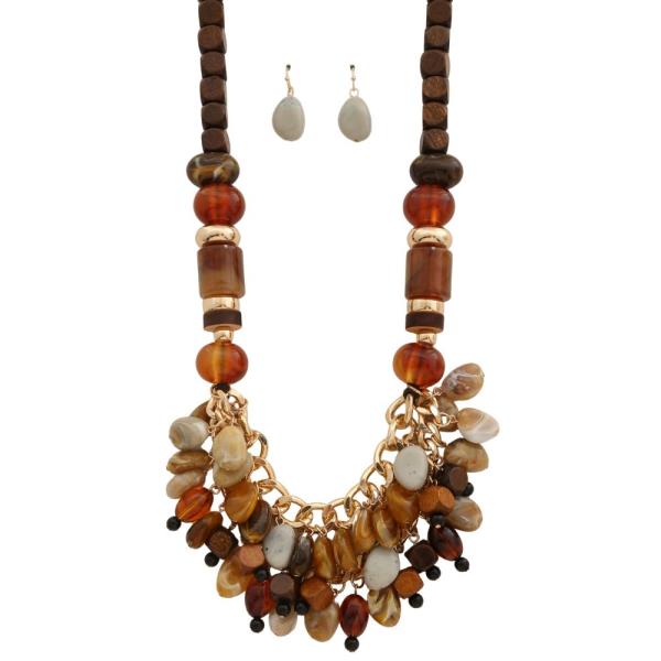 MULTI BEAD NECKLACE