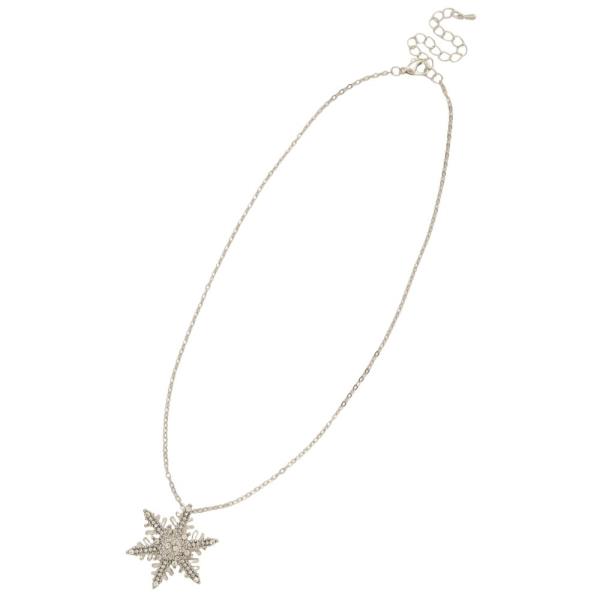 RHINESTONE SNOWFLAKE PENDANT METAL NECKLACE