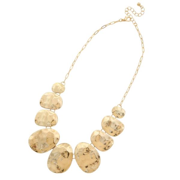 HAMMERED METAL OVAL LINK NECKLACE
