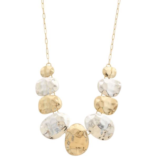HAMMERED METAL OVAL LINK NECKLACE