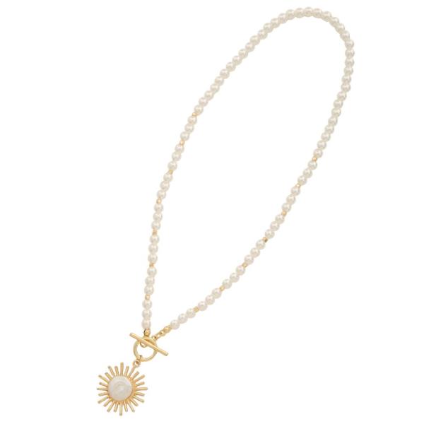 SUN SHAPE PENDANT PEARL BEAD TOGGLE CLASP NECKLACE