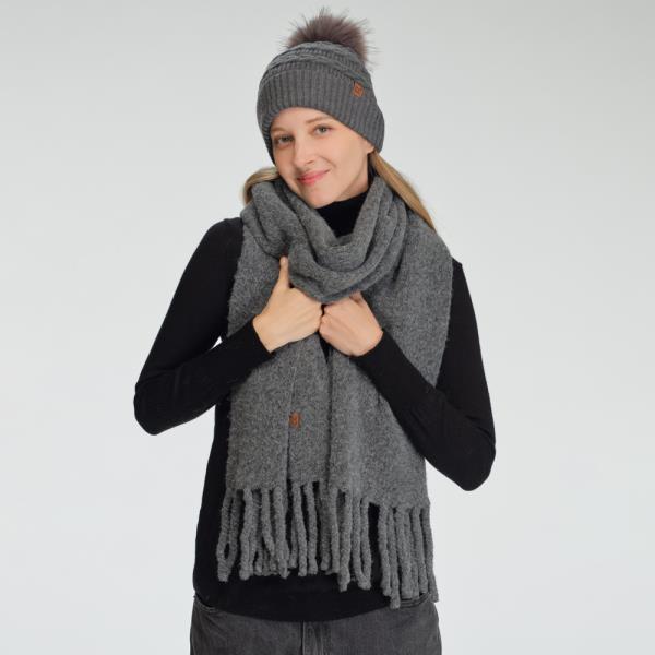 CC HEATHERED SOLID WOVEN SCARF