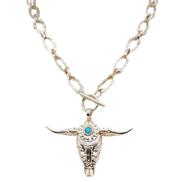 WESTERN STYLE CATTLE SKULL PENDANT OVAL LINK NECKLACE