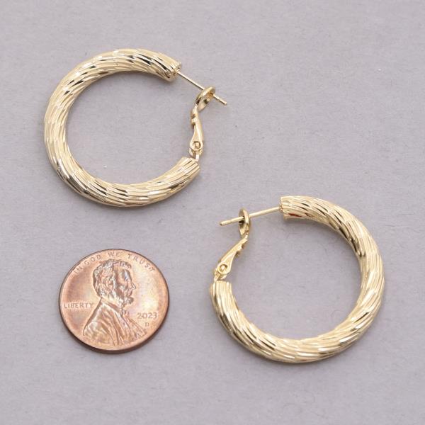14K GOLD DIPPED TEXTURED HOOP EARRING
