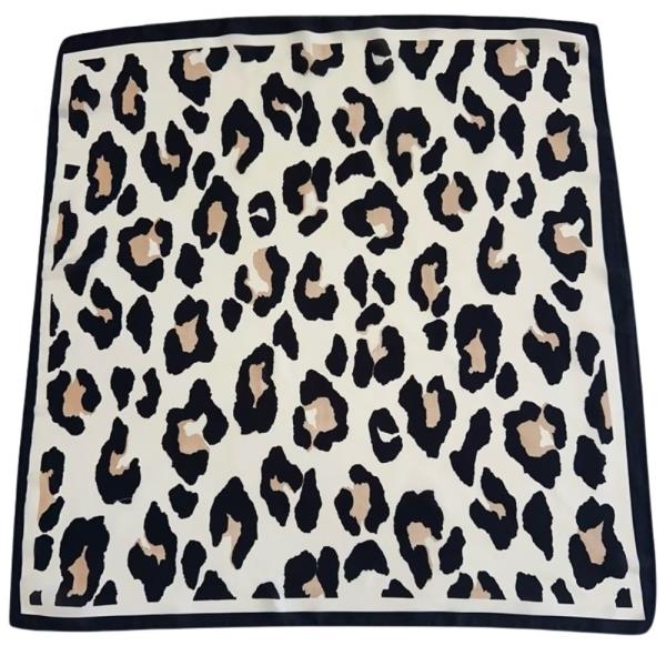LEOPARD PRINT SILKY SCARF