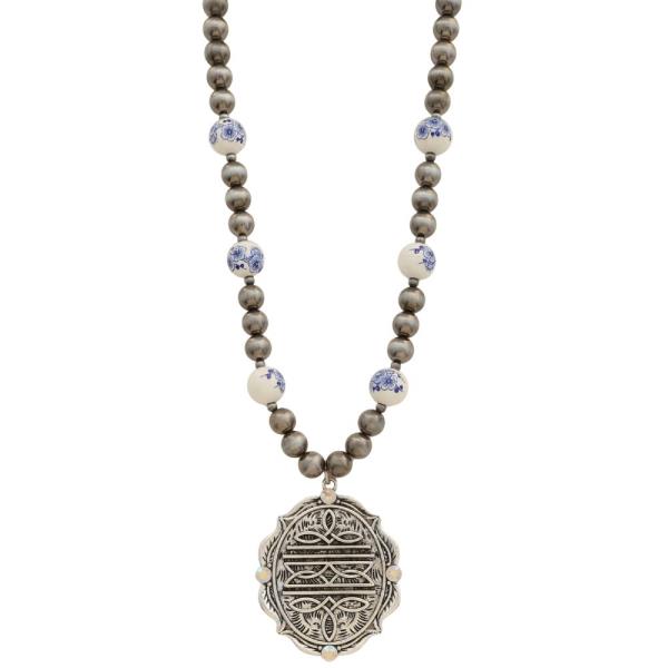 WESTERN PENDANT CERAMIC BEADED NECKLACE