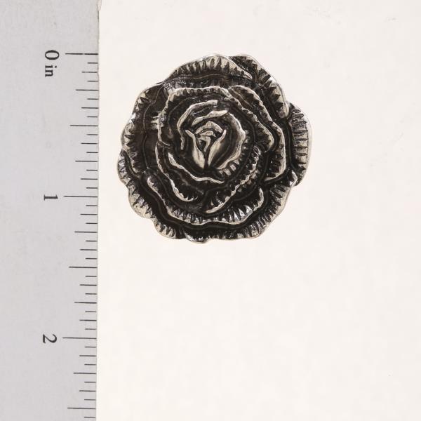 RUSTIC FLOWER POST EARRING