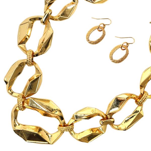 CHAIN SHAPE METAL NECKLACE