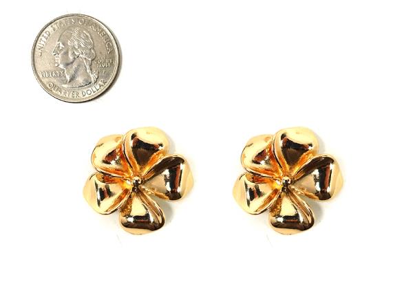 FLOWER SHAPE MEAL EARRING