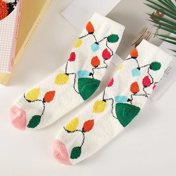 CHRISTMAS FUZZY SOCKS GIFT BOX