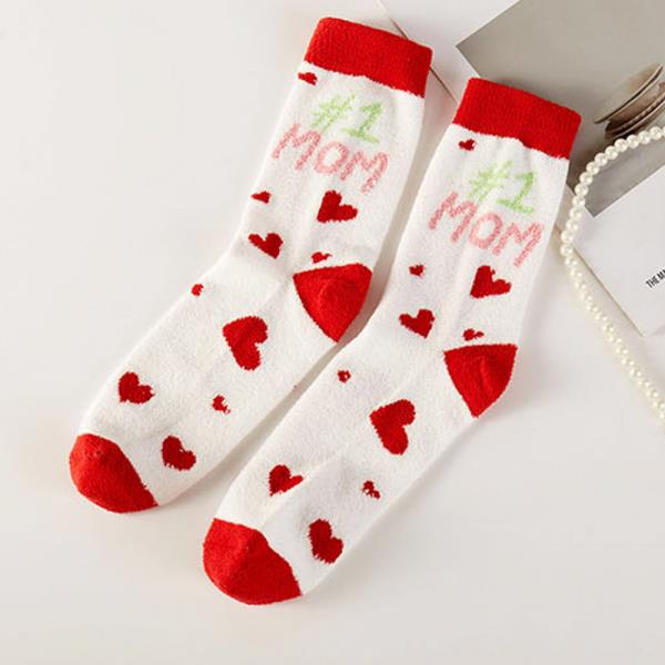 CHRISTMAS FUZZY SOCKS GIFT BOX