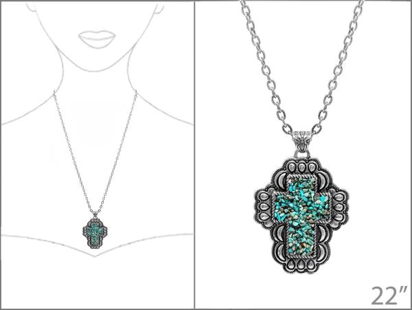 WESTERN STYLE TURQUOISE CHIP CROSS PENDANT NECKLACE