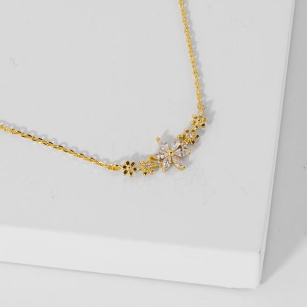 18K GOLD RHODIUM BLOOM FLOWER PENDANT NECKLACE