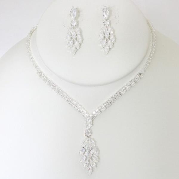 RHINESTONE Y SHAPE NECKLACE