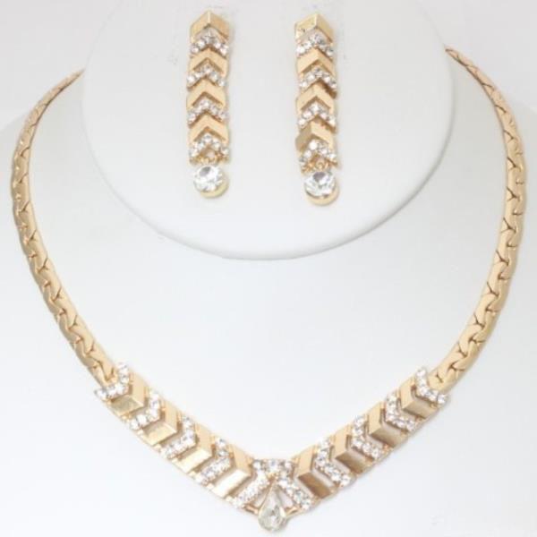 METAL RHINESTONE NECKLACE
